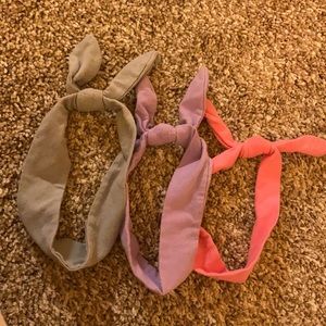 Baby bow set